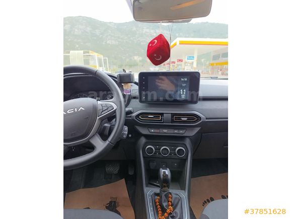 Sahibinden Dacia Sandero 1.0 Tce Extreme 2025 Model  8.000 km Gri (metalik)