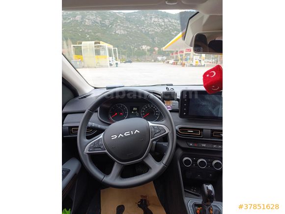 Sahibinden Dacia Sandero 1.0 Tce Extreme 2025 Model  8.000 km Gri (metalik)