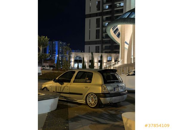A Dan Z Yapılı Renault Clio 1.4 RXT 2001 Model FULL PAKET 
