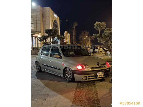 A Dan Z Yapılı Renault Clio 1.4 RXT 2001 Model FULL PAKET 