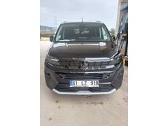 Sahibinden Peugeot Rifter 1.5 BlueHDI GT 2025 Model 