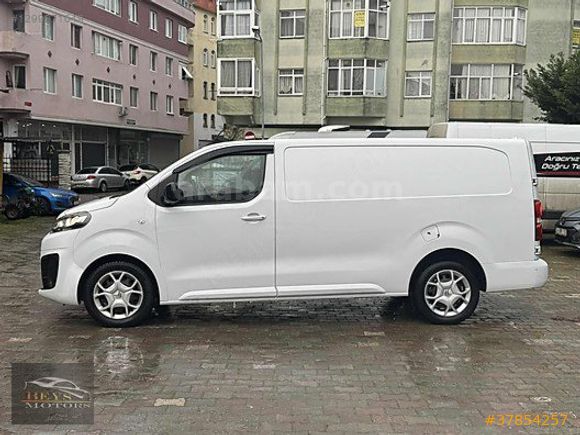 BEYS MOTORS'DAN DÜŞÜK KM JUMPY TAKAS/KREDİ/VADE İMKANI
