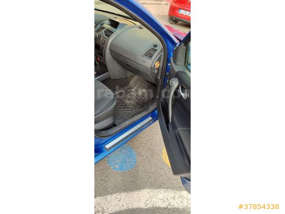 Sahibinden Renault Megane 1.6 Dynamique 2004 Model