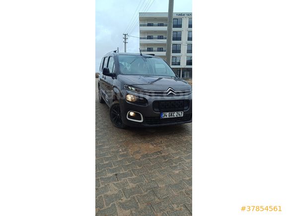Sahibinden Citroen Berlingo 1.5 BlueHDI Feel Bold 2023 Model  127.000 km Gri