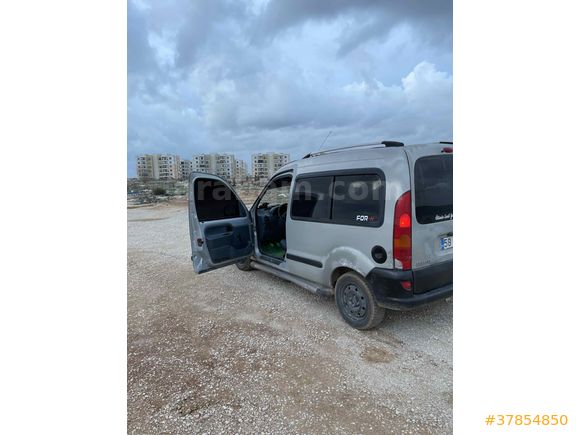Sahibinden Renault Kangoo 1.4 RNA 2001 Model 