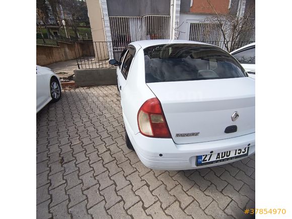 Sahibinden Renault Clio 1.4 2002 Model