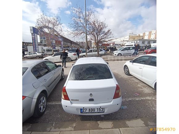 Sahibinden Renault Clio 1.4 2002 Model