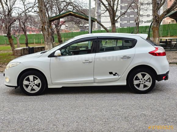 Sahibinden Renault Megane 1.5 dCi Dynamique 2012 Model