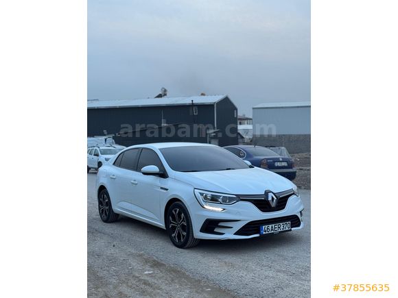 Sahibinden Renault Megane 1.3 TCe Joy 2021 Model  80.000 km Beyaz
