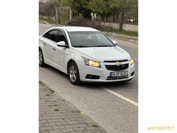 Sahibinden Chevrolet Cruze 1.6 LT 2012 Model  106.000 km Beyaz