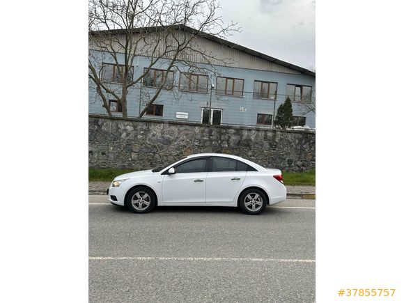 Sahibinden Chevrolet Cruze 1.6 LT 2012 Model  106.000 km Beyaz