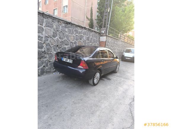 Sahibinden Ford Focus 1.6 Ghia 2000 Model