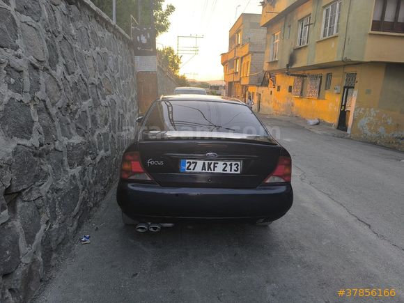 Sahibinden Ford Focus 1.6 Ghia 2000 Model