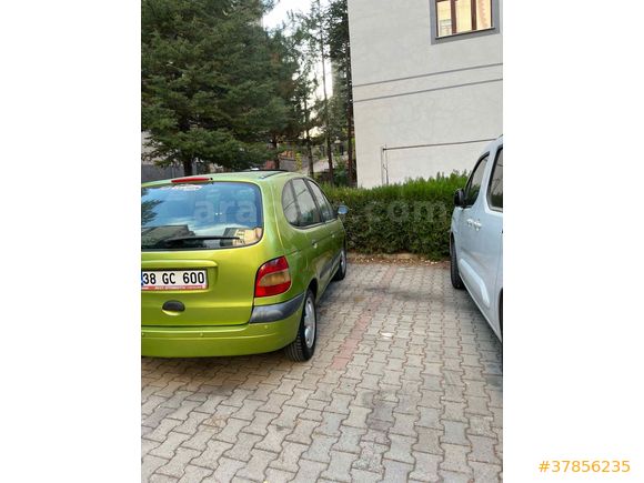 Sahibinden Renault Scenic 1.6 RXE 2000 Model 