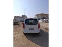 Sahibinden Opel Combo 1.5 CDTI Essential 2024 Model 