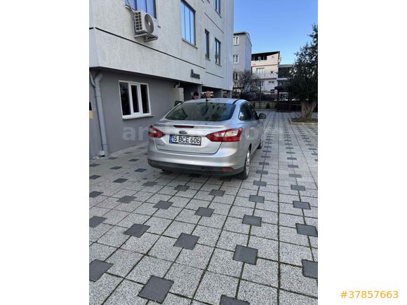 Sahibinden Ford Focus 1.6 TDCi Trend 2013 Model İstanbul