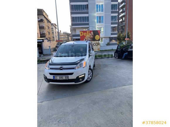  HATASIZ-BOYASIZ-TRAMERSİZ  FUL+FULL 2016 Berlingo selectıon 