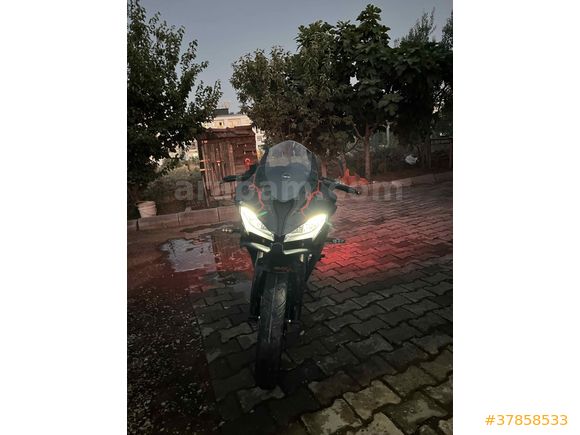 	RKS SRK 125R | özel Tasarım Kaplamalı Temiz motor 