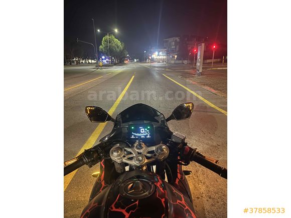 	RKS SRK 125R | özel Tasarım Kaplamalı Temiz motor 