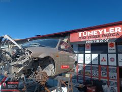 TÜNEYLER 'DEN MAZDA 323 ÖN SOL KAPI