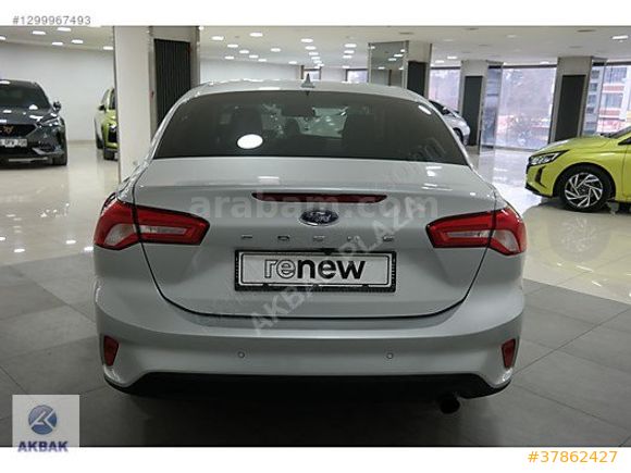AKBAK PLAZA %0.79 KREDİ VE K.KRTNA 12 TAKSİT FOCUS TITANIUM STIL