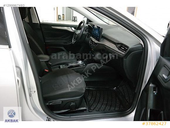 AKBAK PLAZA %0.79 KREDİ VE K.KRTNA 12 TAKSİT FOCUS TITANIUM STIL
