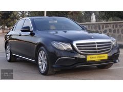 2016 E 200 HATASIZ BOYASIZ SİYAH İÇİ BEYAZ CAM TAVAN HAFIZA NAVİ