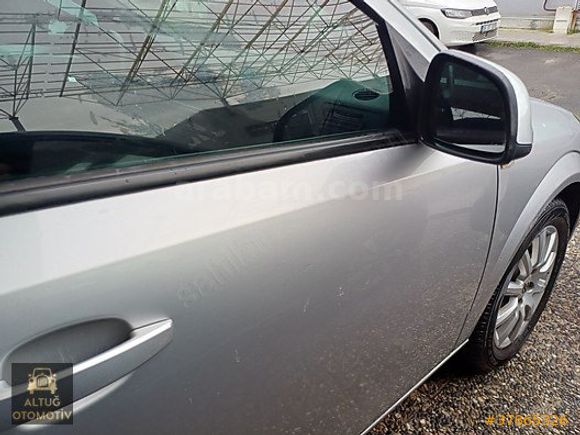 ALTUĞ OTOMOTİVDEN BAKIMLI TEMİZ ESSENTİA KONFOR 117.000KM.