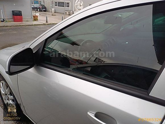 ALTUĞ OTOMOTİVDEN BAKIMLI TEMİZ ESSENTİA KONFOR 117.000KM.