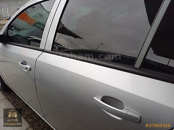 ALTUĞ OTOMOTİVDEN BAKIMLI TEMİZ ESSENTİA KONFOR 117.000KM.