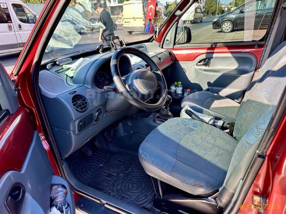 Sahibinden Renault Kangoo 1.9 D 2002 Model  hususi otomobil 