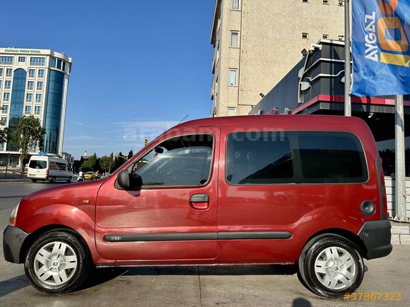 Sahibinden Renault Kangoo 1.9 D 2002 Model  hususi otomobil 