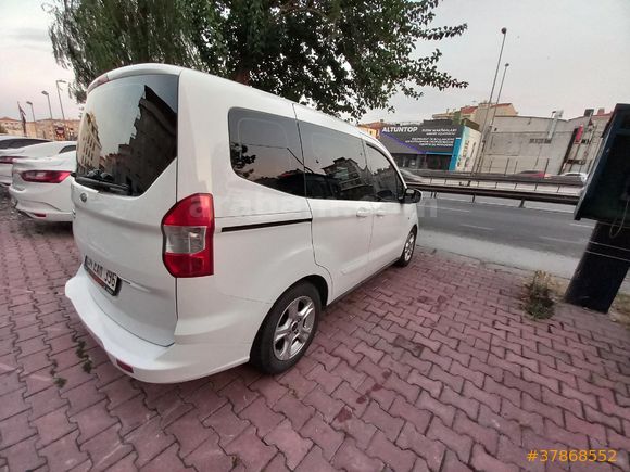 Galeriden Ford Tourneo Courier 1.5 TDCi Delux 2021 Model İstanbul