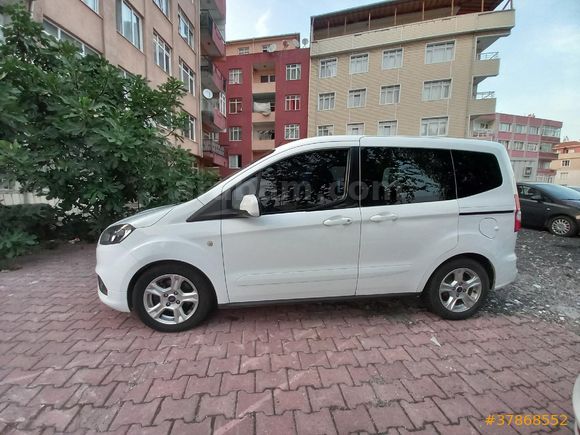 Galeriden Ford Tourneo Courier 1.5 TDCi Delux 2021 Model İstanbul