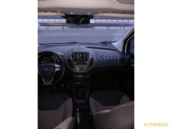 Galeriden Ford Tourneo Courier 1.5 TDCi Delux 2021 Model İstanbul
