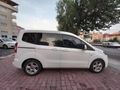 Galeriden Ford Tourneo Courier 1.5 TDCi Delux 2021 Model İstanbul