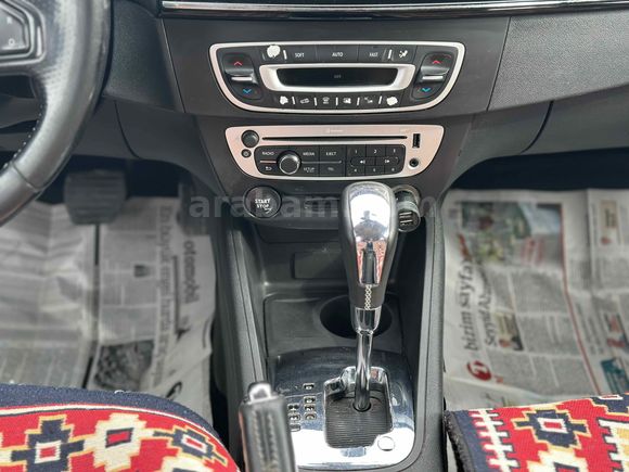 Galeriden Renault Fluence 1.5 dCi Icon 2015 Model Van