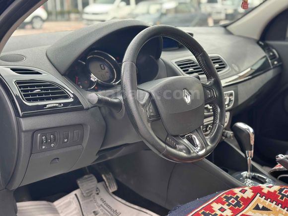 Galeriden Renault Fluence 1.5 dCi Icon 2015 Model Van