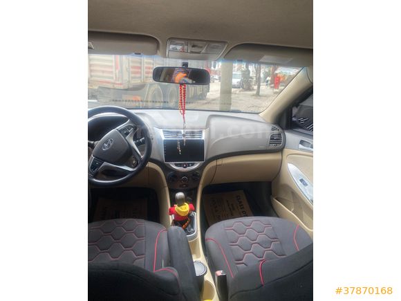 Sahibinden Hyundai Accent Blue 1.6 CRDI Mode Plus 2012 Model  213.000 km Siyah