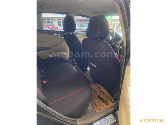 Sahibinden Hyundai Accent Blue 1.6 CRDI Mode Plus 2012 Model  213.000 km Siyah