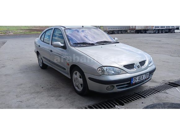 Sahibinden Renault Megane 1.6 RXT 2000 Model
