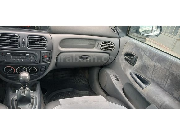 Sahibinden Renault Megane 1.6 RXT 2000 Model