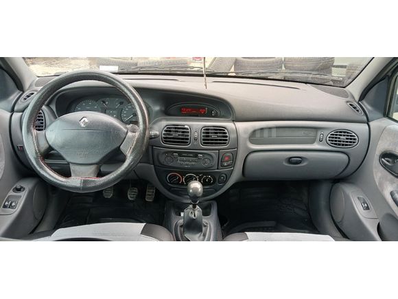 Sahibinden Renault Megane 1.6 RXT 2000 Model