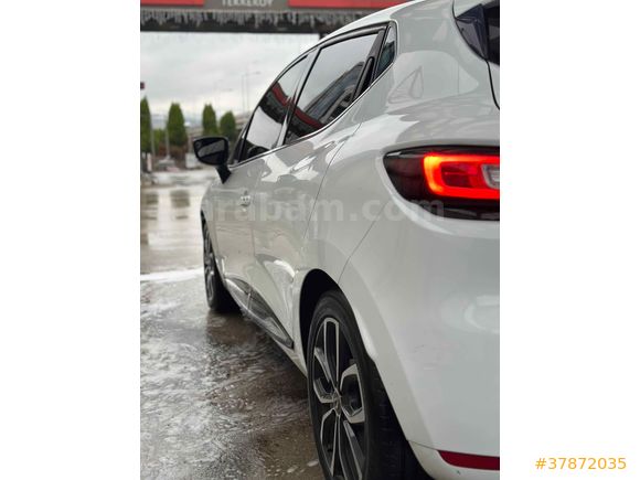 1.5 dCi İcon 131.000 km 2017 model
Tek değişen (sağ ön çamurluk plastik)
HARİCİ HATASIZ BOYASIZ
Eksper raporları mevcut