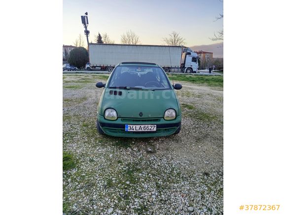 Sahibinden Renault Twingo 1.2 Base 1998 model YENİ MUAYENELİ!