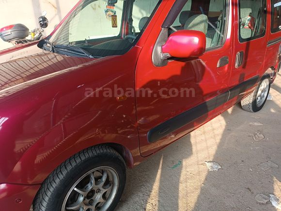 Sahibinden Renault Kangoo Multix 1.5 dCi Autentique 431.000 km Kırmızı
