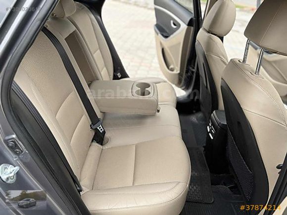 2015 MODEL HYUNDAİ İ30 DİZEL OTOMATİK(DCT) ELİTE DÜŞÜK KM