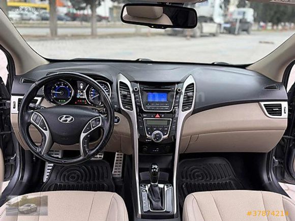 2015 MODEL HYUNDAİ İ30 DİZEL OTOMATİK(DCT) ELİTE DÜŞÜK KM