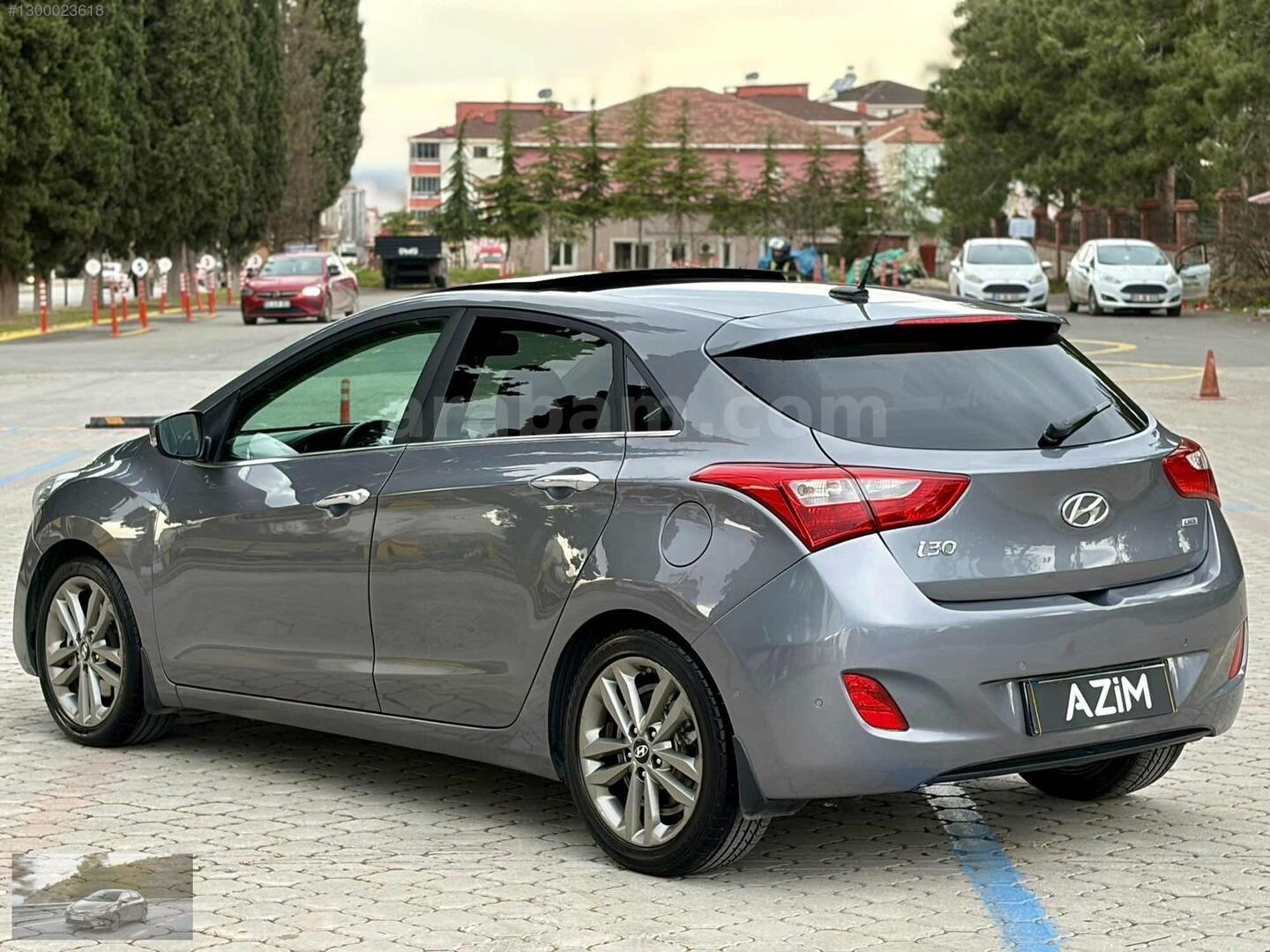 Galeriden Hyundai i30 1.6 CRDi Elite 2015 Model Samsun 136.000 km Gri 4