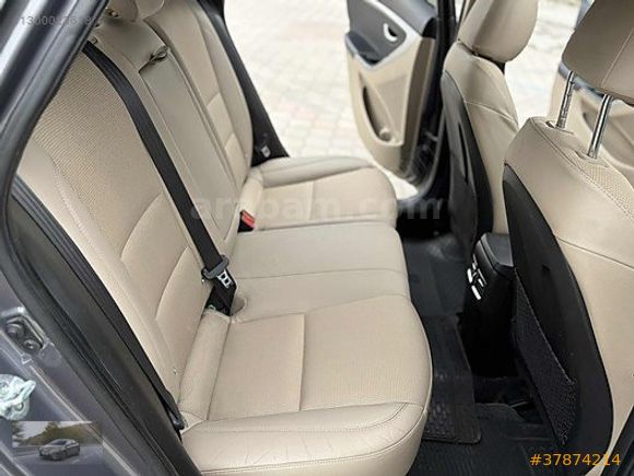2015 MODEL HYUNDAİ İ30 DİZEL OTOMATİK(DCT) ELİTE DÜŞÜK KM
